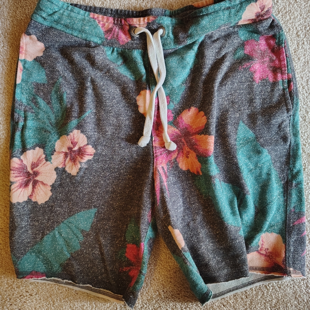Mossimo Supply Co. Floral Gray Athletic Shorts size Small
